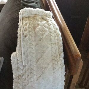 Women’s LUXURY Cable Knit Design Pants